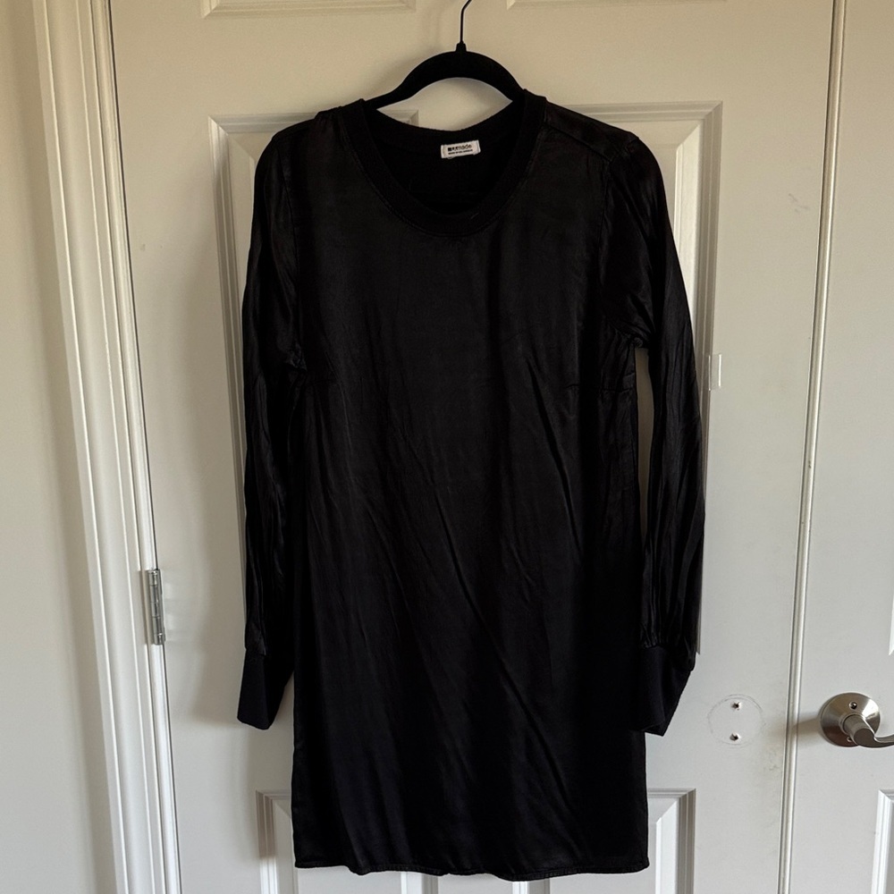 LA Made Satin Shimmery Long Sleeve Black Dress Size Small 100% Rayon